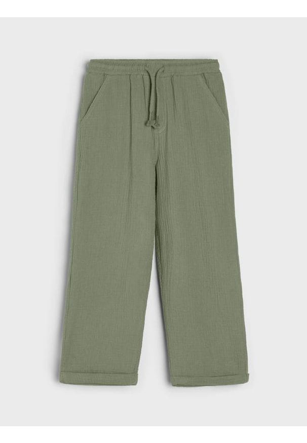 Sinsay - Jeansy straight leg - zielony. Kolor: zielony