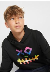 bonprix - Bluza z kapturem z miękkiej mieszanki bawełny. Typ kołnierza: kaptur. Kolor: czarny. Materiał: bawełna. Wzór: nadruk #3