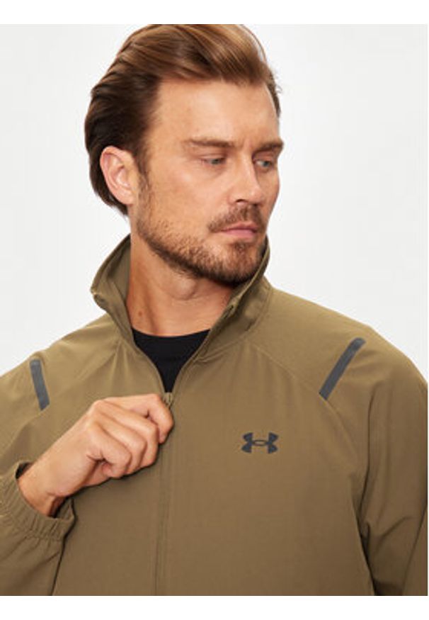Under Armour Kurtka anorak UA Unstoppable 1389355 Brązowy Regular Fit. Kolor: brązowy. Materiał: syntetyk