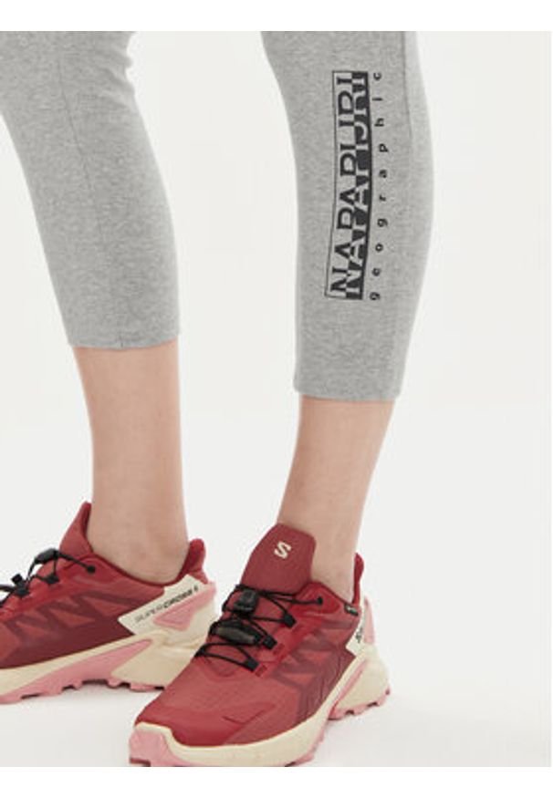 Napapijri Legginsy M-Box NP0A4GKT Szary Slim Fit. Kolor: szary. Materiał: bawełna