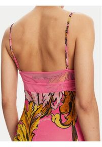 Versace Jeans Couture Sukienka letnia 78HAO900 Różowy Regular Fit. Kolor: różowy. Materiał: wiskoza. Sezon: lato #3