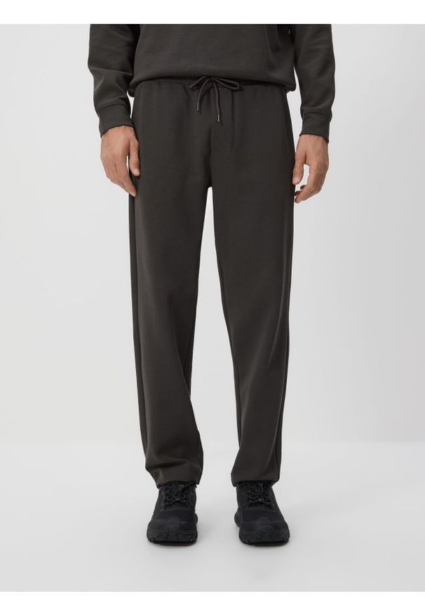 Reserved - Spodnie jogger straight - ciemnoszary. Kolor: szary. Materiał: dzianina, bawełna