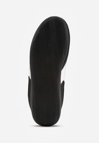 Renee - Czarne Sneakersy Typu Klasyczne Tenisówki Zelritia. Okazja: na co dzień, na spotkanie biznesowe. Kolor: czarny. Materiał: jeans. Szerokość cholewki: normalna. Wzór: aplikacja #4