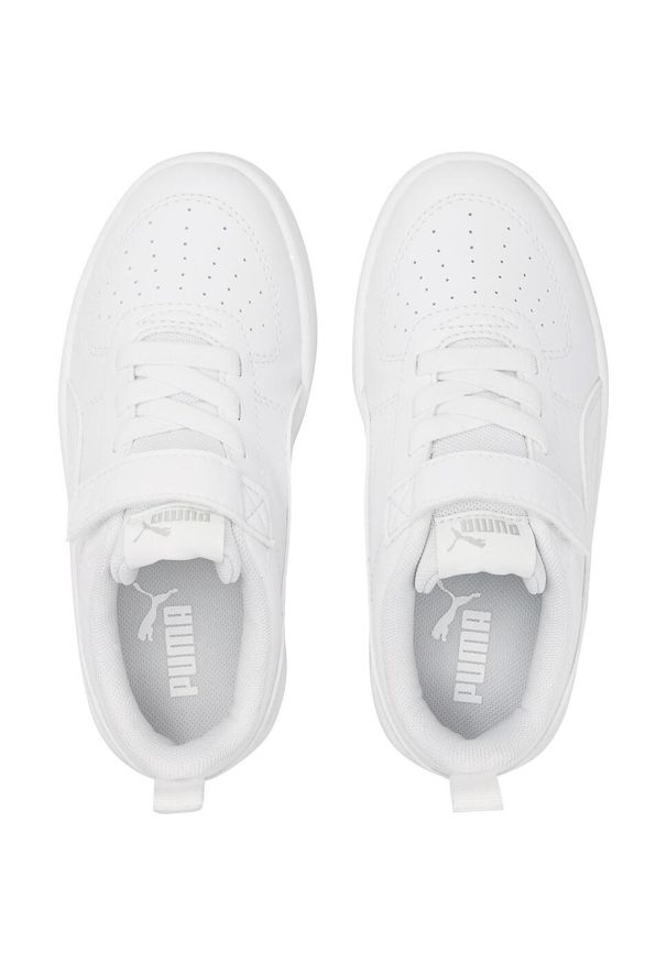 Buty do chodzenia dla dzieci Puma Rickie AC PS. Zapięcie: rzepy. Kolor: biały, niebieski, wielokolorowy. Materiał: syntetyk, materiał. Szerokość cholewki: normalna. Sport: turystyka piesza