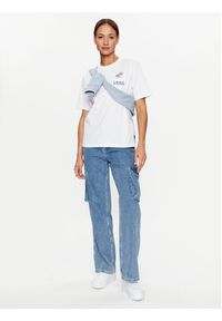 Vans T-Shirt Better Daze Pocket Tee VN000ADF Biały Regular Fit. Kolor: biały. Materiał: bawełna