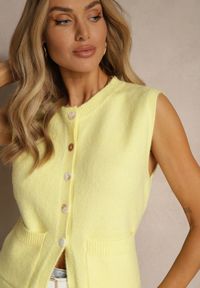 Renee - Żółta Sweterkowa Kamizelka z Wełną na Guziki Haliriela. Okazja: na co dzień, na spacer. Kolor: żółty. Materiał: wełna. Styl: casual #5