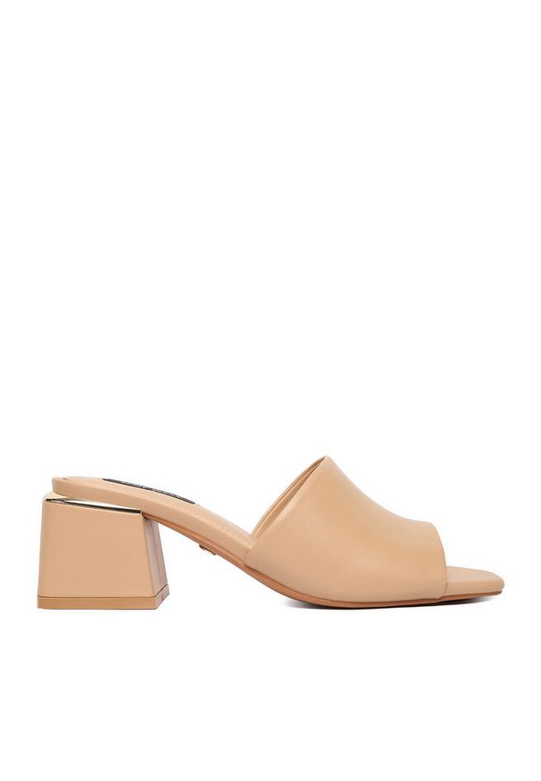 Klapki Nine West. Kolor: beżowy