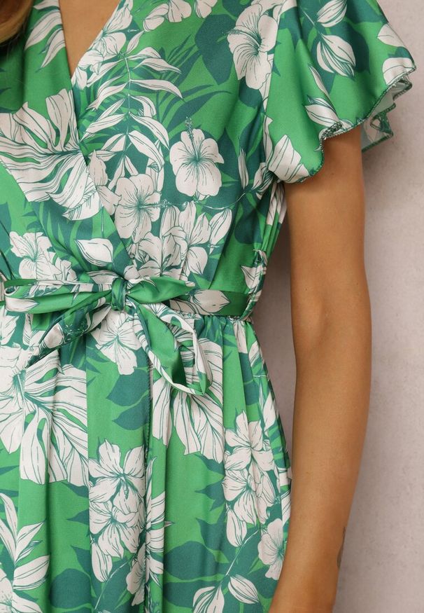 Renee - Zielona Sukienka Lecerf. Kolor: zielony. Materiał: materiał. Wzór: kwiaty. Sezon: lato. Typ sukienki: kopertowe. Styl: elegancki. Długość: maxi