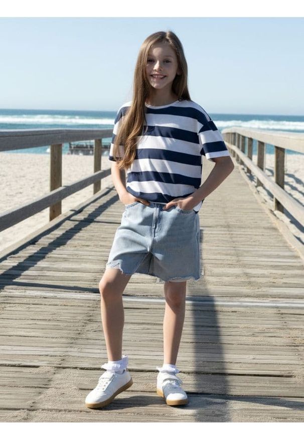 Sinsay - Szorty jeansowe - niebieski. Kolor: niebieski. Materiał: jeans