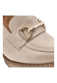 Beżowe Półbuty Armodo Stylowe Wsuwane Obuwie Damskie. Okazja: na co dzień. Zapięcie: bez zapięcia. Kolor: beżowy. Materiał: skóra. Obcas: na obcasie. Styl: elegancki. Wysokość obcasa: średni #6