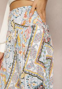 Renee - Beżowo-Niebieskie Szerokie Spodnie Culottes z Mozaikowym Wzorem i Gumką w Pasie Mizina. Kolor: beżowy. Materiał: wiskoza. Sezon: lato. Styl: boho #4