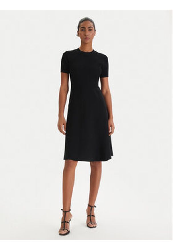 Armani Exchange Sukienka dzianinowa XW001885 AF10352 Czarny Regular Fit. Kolor: czarny. Materiał: syntetyk