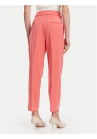 BOSS Spodnie materiałowe Tapiah 50490037 Różowy Regular Fit. Kolor: różowy. Materiał: syntetyk