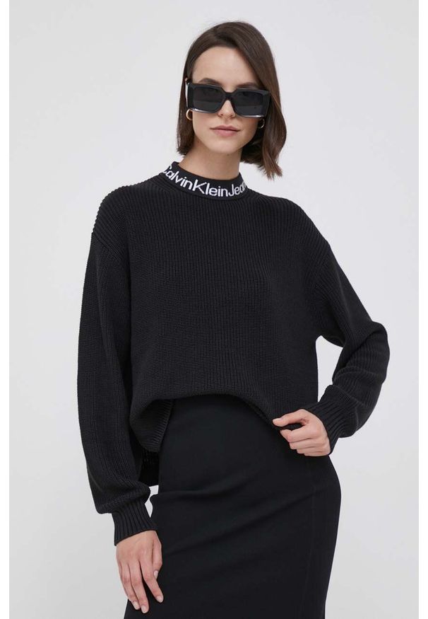 Calvin Klein Jeans sweter bawełniany kolor czarny z półgolfem. Kolor: czarny. Materiał: bawełna. Długość rękawa: długi rękaw. Długość: długie. Wzór: ze splotem