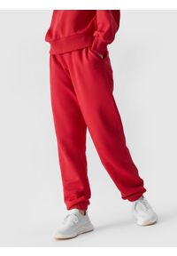 4f - Spodnie dresowe joggery damskie - czerwone. Kolor: czerwony. Materiał: dresówka #2