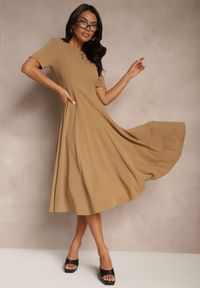 Renee - Ciemnobeżowa Sukienka Rozkloszowana o Taliowanym Fasonie Telaswena. Okazja: na co dzień. Kolor: beżowy. Styl: elegancki, casual #3