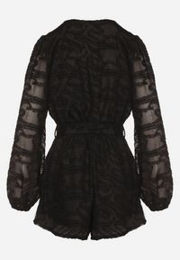 Born2be - Czarny Krótki Kombinezon z Siateczkowymi Rękawami i Wiązanym Paskiem Zenalea. Okazja: na randkę, na imprezę. Kolor: czarny. Długość: krótkie. Styl: elegancki #3