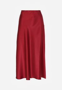 Born2be - Bordowa Rozkloszowana Midi Spódnica Satynowa Zapinana na Suwak z Gumką w Pasie Williwarne. Okazja: na co dzień, do pracy, na spotkanie biznesowe. Kolor: czerwony. Materiał: satyna. Styl: biznesowy, casual #2