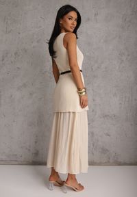 Renee - Beżowa Dzianinowa Sukienka z Wiskozą Zdobiona Podszewką i Paskiem z Klamrą Arkilia. Okazja: na co dzień. Kolor: beżowy. Materiał: dzianina, wiskoza. Wzór: aplikacja. Styl: casual #3