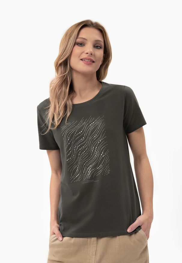 Volcano - Koszulka z dżetami T-PRESTO. Kolor: brązowy. Materiał: bawełna, materiał, elastan, jeans. Długość rękawa: krótki rękaw. Długość: krótkie. Wzór: aplikacja, nadruk. Styl: klasyczny