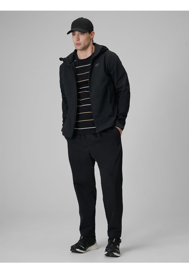 4f - 4F Kurtka softshell wiatroodporna membrana 5000 męska - czarna M. Kolor: czarny. Materiał: softshell