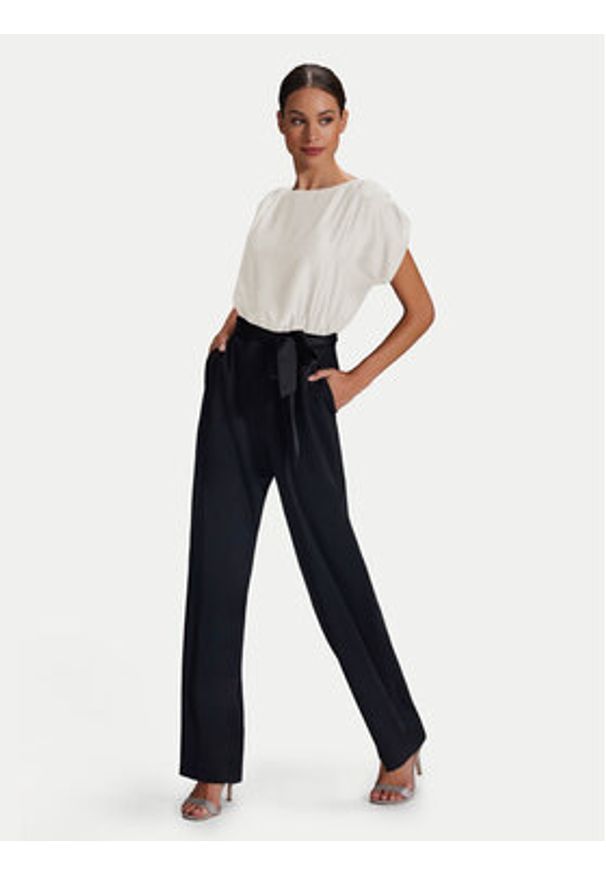 Swing Kombinezon 3AH00900 Czarny Regular Fit. Kolor: czarny. Materiał: syntetyk