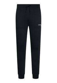 New Balance Spodnie dresowe C C F Pant MP03904 Czarny Athletic Fit. Kolor: czarny. Materiał: syntetyk, dresówka