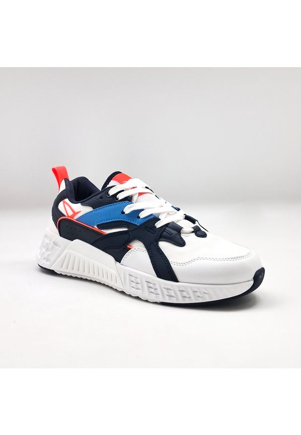 LEGEA - But sportowy RUNA. Kolor: czerwony, niebieski, wielokolorowy, biały. Szerokość cholewki: normalna. Sport: fitness