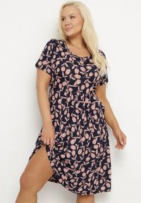 Born2be - Granatowa Sukienka w Kwiaty o Rozkloszowanym Kroju z Wiązanym Paskiem Folatra. Okazja: na co dzień. Kolor: niebieski. Wzór: kwiaty. Styl: elegancki, casual #7