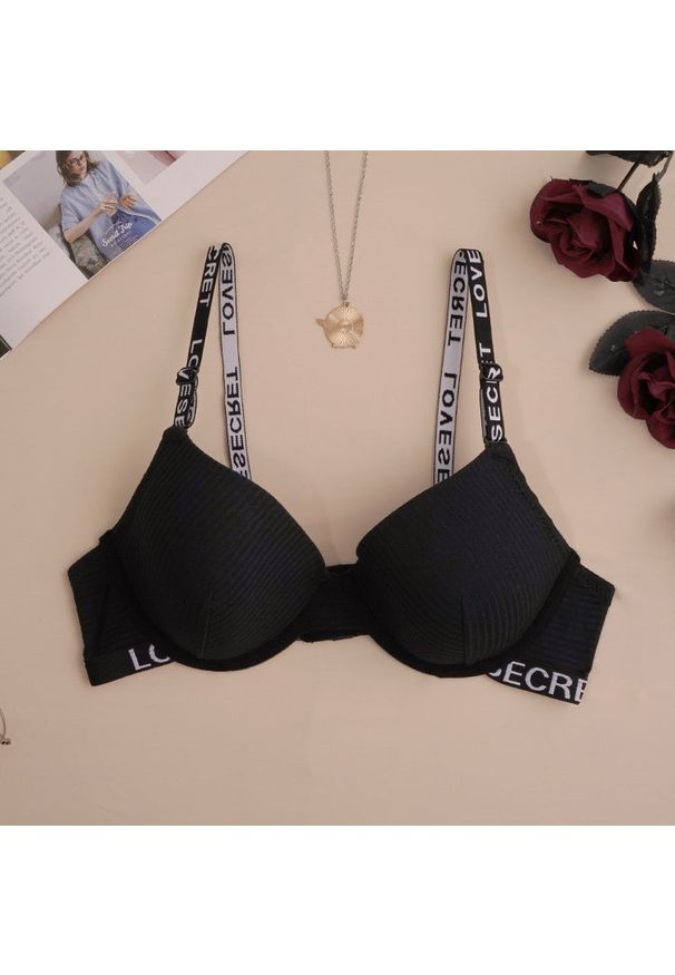 Intica - Biustonosz sportowy z fiszbinami do treningu Hyangmi. Kolor: czarny. Materiał: tkanina. Rodzaj stanika: biustonosz z fiszbinami