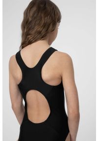 4f - 4F jednoczęściowy strój kąpielowy dziecięcy F028 kolor czarny. Kolor: czarny. Rodzaj stanika: odpinane ramiączka #2