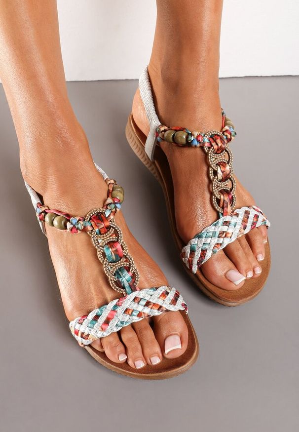 Born2be - Srebrne Sandały z Koralikami i Plecionymi Paseczkami Lomerae. Okazja: na co dzień. Kolor: srebrny. Sezon: lato. Obcas: na obcasie. Styl: boho, elegancki, casual, etno. Wysokość obcasa: niski