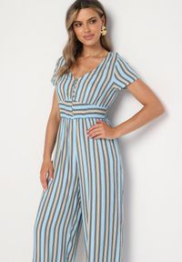 Born2be - Niebieski Wiskozowy Kombinezon z Guzikami przy Dekolcie i Elastyczną Gumką w Talii Tinaleias. Okazja: do pracy, na co dzień. Kolor: niebieski. Materiał: wiskoza. Długość: długie. Wzór: aplikacja. Styl: casual, klasyczny #7