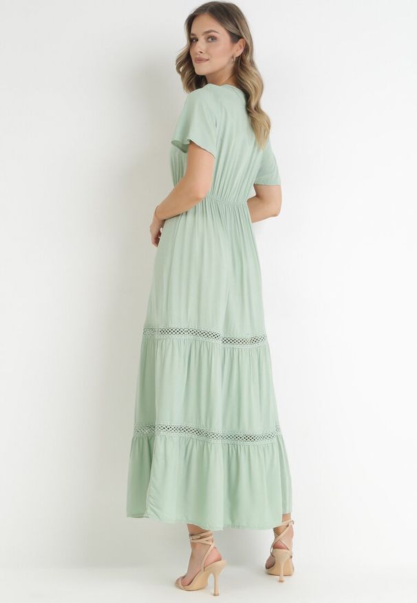 Born2be - Miętowa Sukienka Maxi z Gumką w Pasie i Koronkowymi Wstawkami Anandia. Kolor: miętowy. Materiał: koronka. Wzór: aplikacja. Długość: maxi