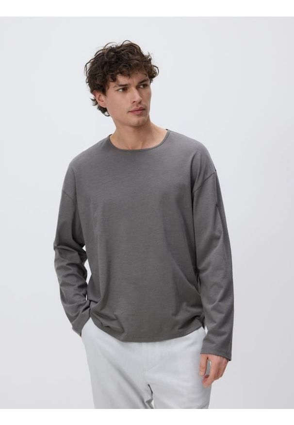 Reserved - Bawełniany longsleeve - ciemnozielony. Kolor: zielony. Materiał: bawełna. Długość rękawa: długi rękaw