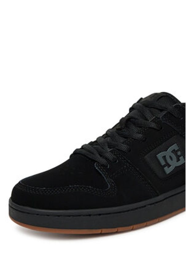 DC Shoes Sneakersy MANTECA 4 ADYS100765-KKG Czarny. Kolor: czarny. Materiał: zamsz, skóra