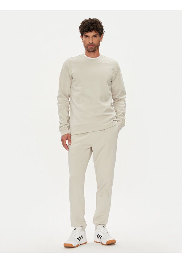 Adidas - adidas Dres Big Logo Fleece Colorblock JX5572 Beżowy Regular Fit. Kolor: beżowy. Materiał: syntetyk, bawełna