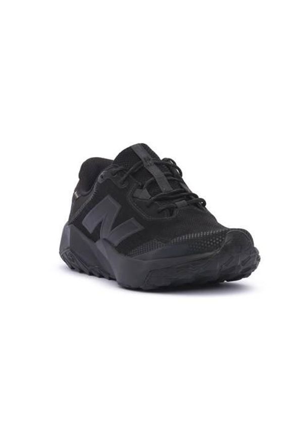 Buty do biegania męskie New Balance B6 Nitrel. Zapięcie: sznurówki. Kolor: czarny. Materiał: guma, syntetyk, tkanina, materiał. Szerokość cholewki: normalna. Sport: bieganie