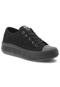 Czarne Trampki Lee Cooper Damskie Buty Na Platformie. Okazja: na co dzień. Zapięcie: sznurówki. Kolor: czarny. Szerokość cholewki: normalna. Wzór: ażurowy. Materiał: guma, jeans. Sezon: lato, wiosna. Obcas: na platformie. Styl: casual, klasyczny
