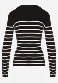 Renee - Czarna Bluzka z Bawełną z Motywem Pasków i Guzikami Serisse. Okazja: na co dzień, do pracy, na spotkanie biznesowe. Kolor: czarny. Materiał: bawełna. Wzór: paski. Styl: casual, biznesowy #6