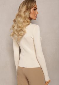 Renee - Beżowy Sweter z Prążkowanej Dzianiny w Perły i Cyrkonie Cadana. Kolor: beżowy. Materiał: dzianina, prążkowany. Sezon: jesień, zima #4