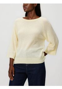 Reserved - Gładki sweter - jasnożółty. Kolor: żółty. Materiał: dzianina. Wzór: gładki