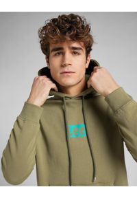 Lee - LEE TOPS' EM ALL HOODIE MĘSKA BLUZA Z KAPTUREM BRINDLE GREEN L83RSPUA. Typ kołnierza: kaptur