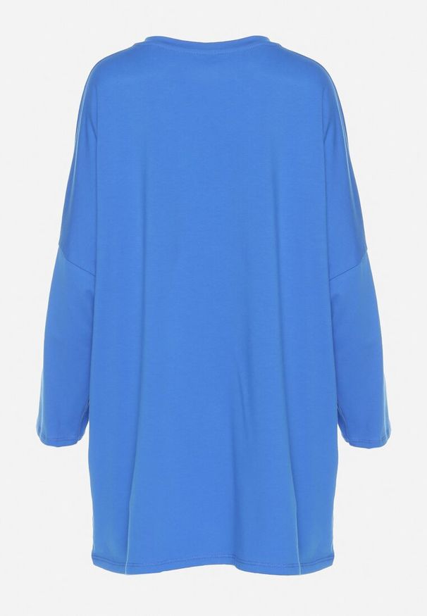 Born2be - Niebieska Bluzka Bawełniana z Ozdobnym Nadrukiem i Cyrkoniami Neriela. Okazja: na co dzień. Kolor: niebieski. Materiał: bawełna. Wzór: nadruk. Styl: casual