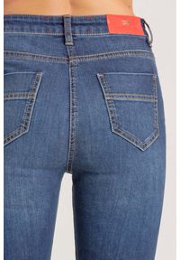 JEANSY Urban Slim Fit Elisabetta Franchi. Stan: podwyższony. Materiał: jeans. Styl: klasyczny #3