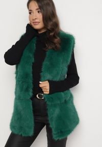 Born2be - Zielona Kamizelka z Futerka Ozdobiona Wstawkami z Ekoskóry Robenissa. Kolor: zielony. Materiał: futro. Wzór: aplikacja #3