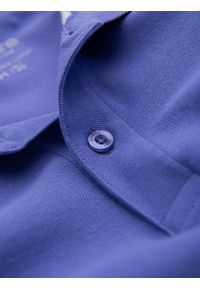Ombre Clothing - Jednokolorowa koszulka polo męska BASIC z dzianiny pique - fioletowa V12. Okazja: na co dzień. Typ kołnierza: polo. Kolor: fioletowy. Materiał: dzianina. Wzór: haft, aplikacja, jednolity. Styl: sportowy, wizytowy, casual #9