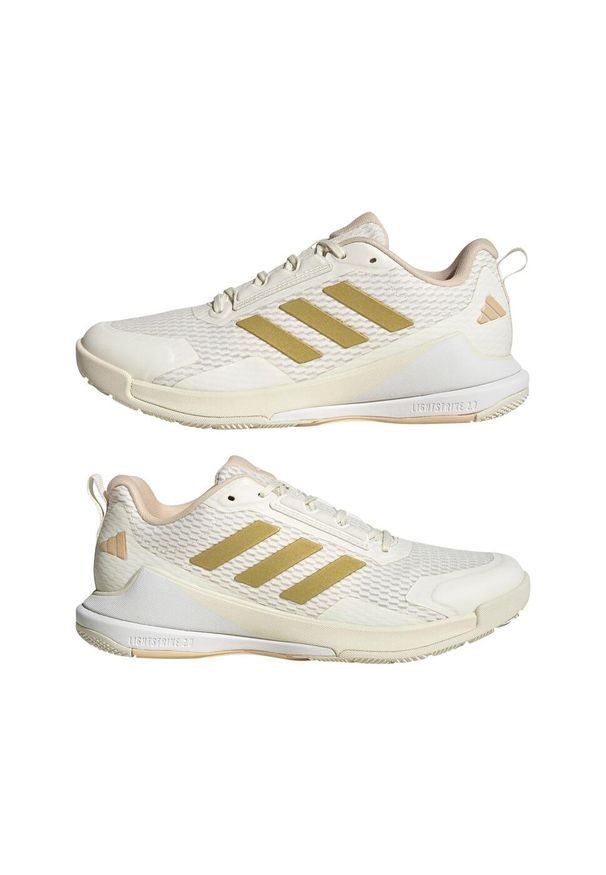 Adidas - Damskie buty halowe adidas Novaflight 2. Kolor: beżowy, wielokolorowy, biały. Materiał: materiał. Sport: piłka ręczna