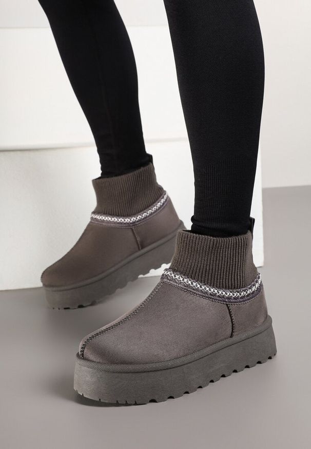 Born2be - Szare Śniegowce na Grubej Podeszwie z Elastyczną Cholewką Nilevelia. Okazja: na co dzień. Kolor: szary. Materiał: jeans. Szerokość cholewki: normalna. Styl: casual