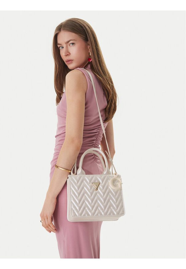 Guess Torebka J6GZ04 W4090 Biały. Kolor: biały. Materiał: skórzane